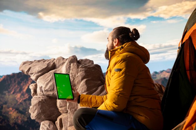 Jak wybrać idealny pancerny smartfon do pracy w ekstremalnych warunkach?